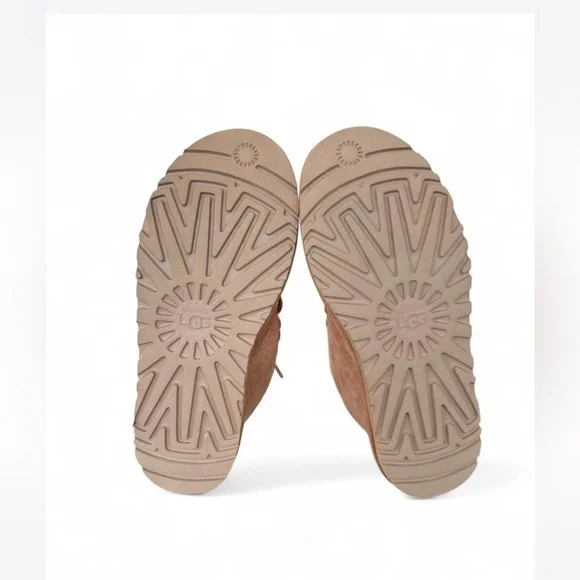 NWOB UGG Neumel Chukka Chesnut Brown Lace-up Boot Women’s Size 9 -1094269 - Picture 6 of 8